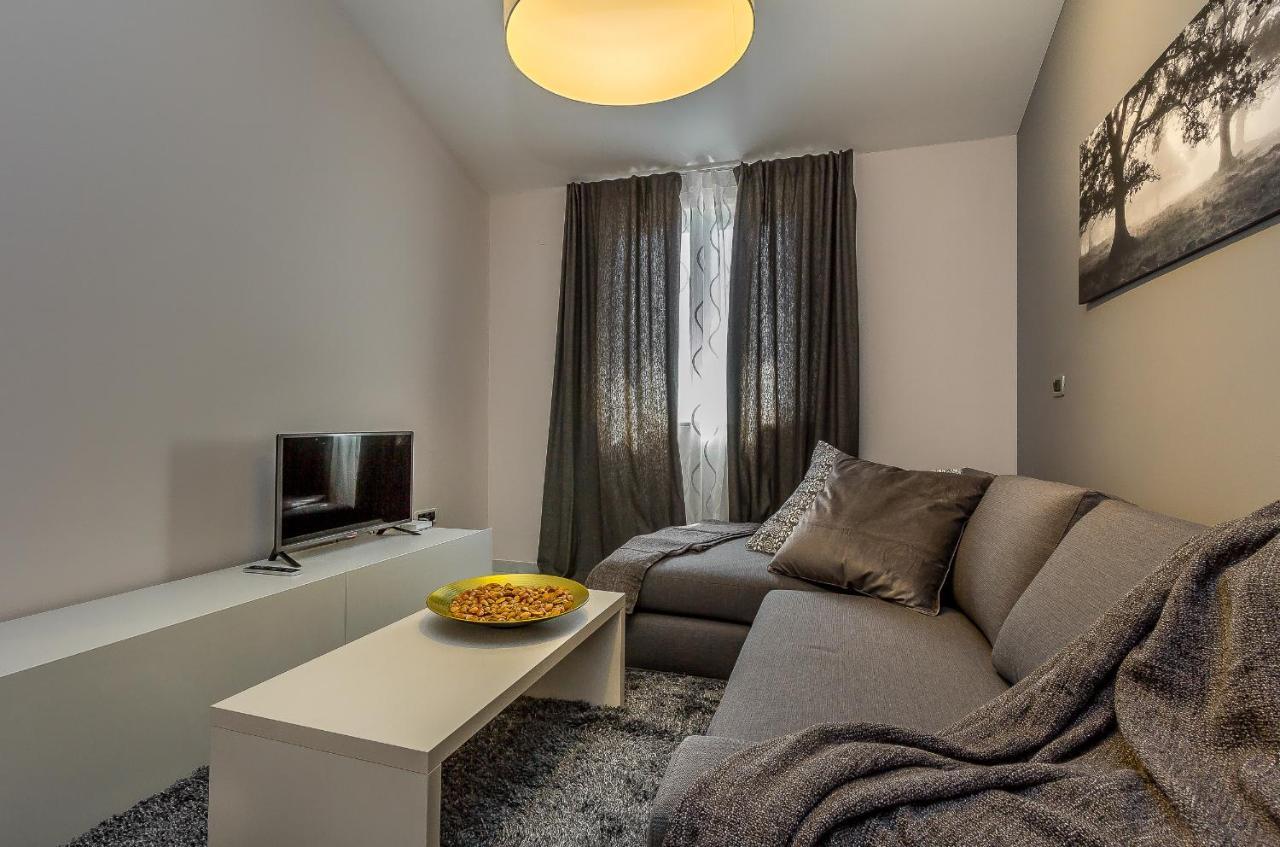 Apartment Maris Rovinj Bagian luar foto