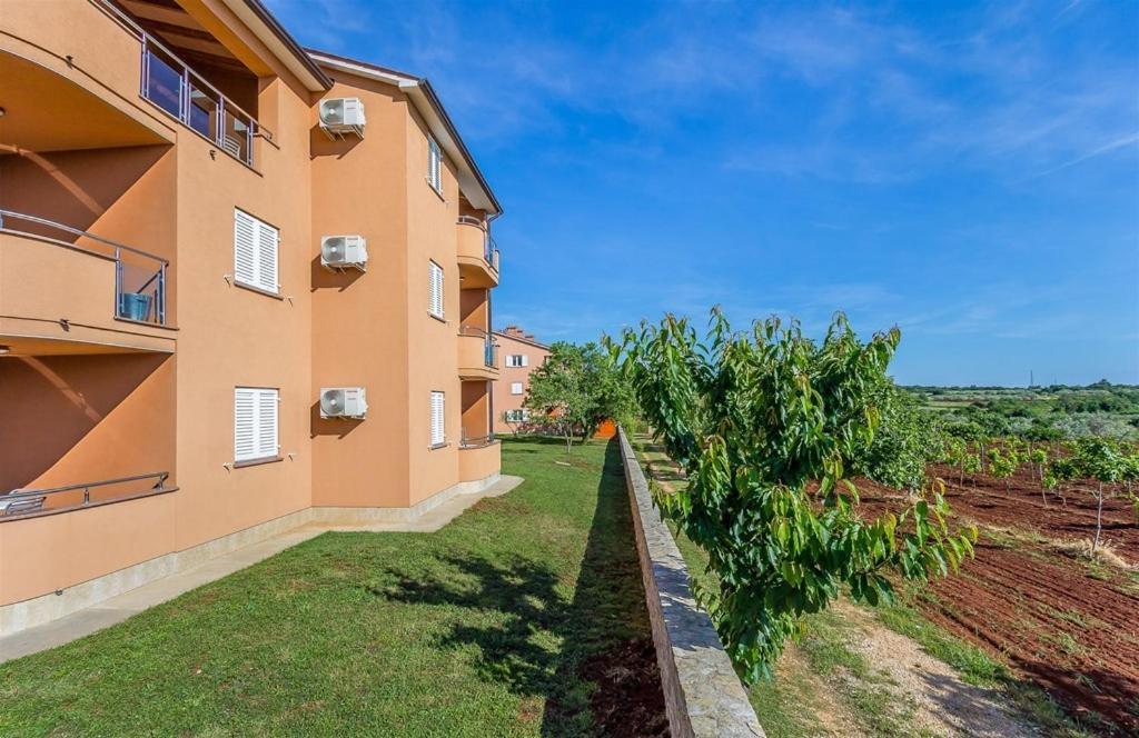 Apartment Maris Rovinj Bagian luar foto