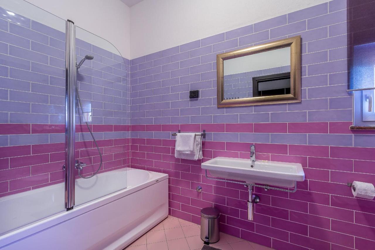 Apartment Maris Rovinj Bagian luar foto